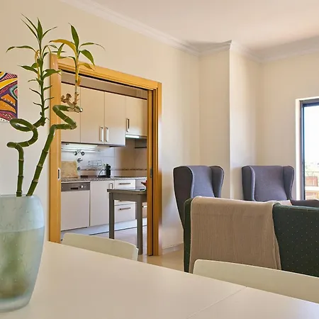 Apartment Moderno Perto Da Marina E Da *